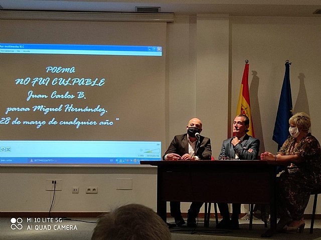 Presentación 'Huellas de arena'